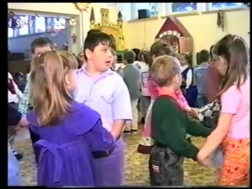 Batta György Látogatott El A Vasút Utcai Óvodába